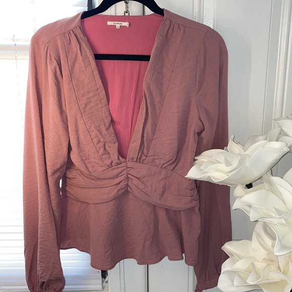 Deep V-neck Blouse - Picture 2 of 6